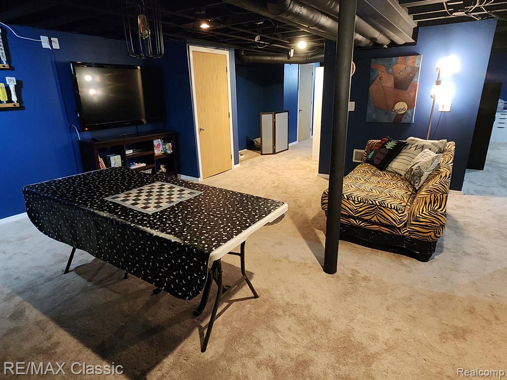 621 SYMES Avenue, Royal Oak, MI 48067 — Photo 29