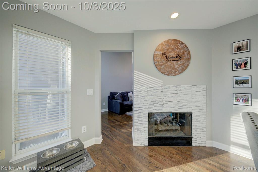 988 Calpernia, Wixom, MI 48393 — Photo 19