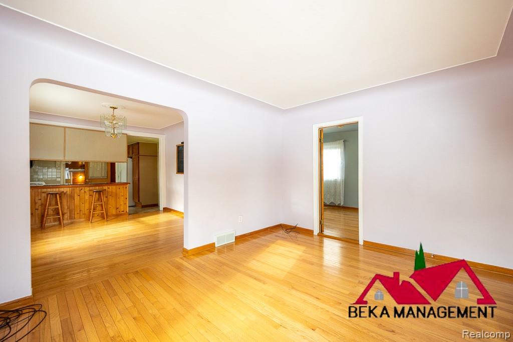 26627 RIALTO Street, Madison Heights, MI 48071 — Photo 3