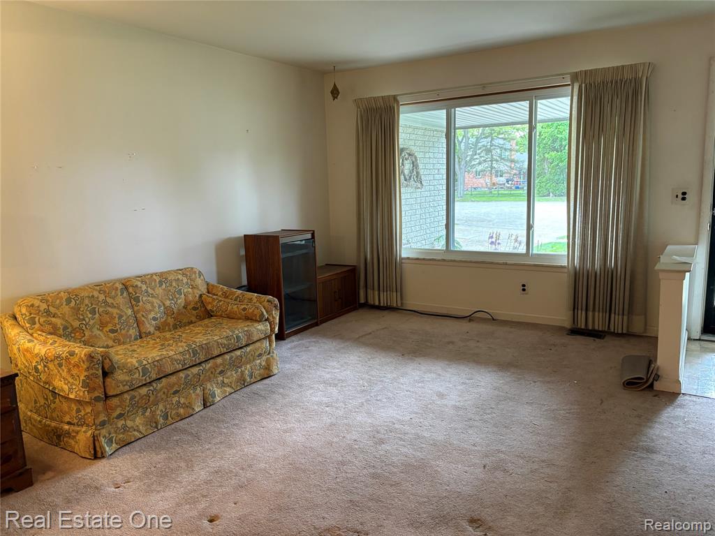 4836 Alton Court, Troy, MI 48085 — Photo 4