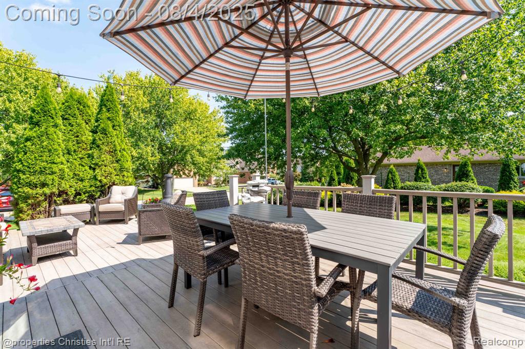 642 Whitney Drive, Rochester Hills, MI 48307 — Photo 14