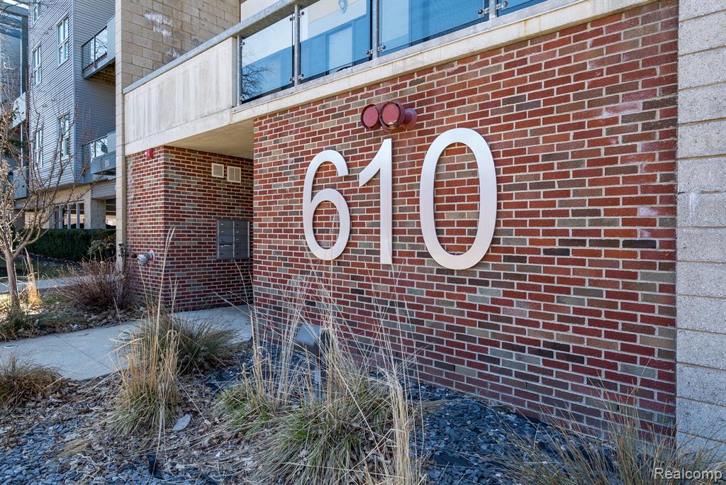 610 #204 S. Troy, Royal Oak, MI 48067 — Photo 2