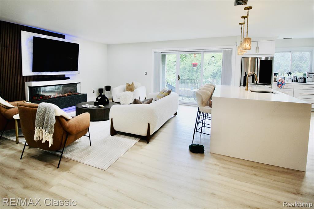 42160 Woodward Avenue, Bloomfield Hills, MI 48304 — Photo 10