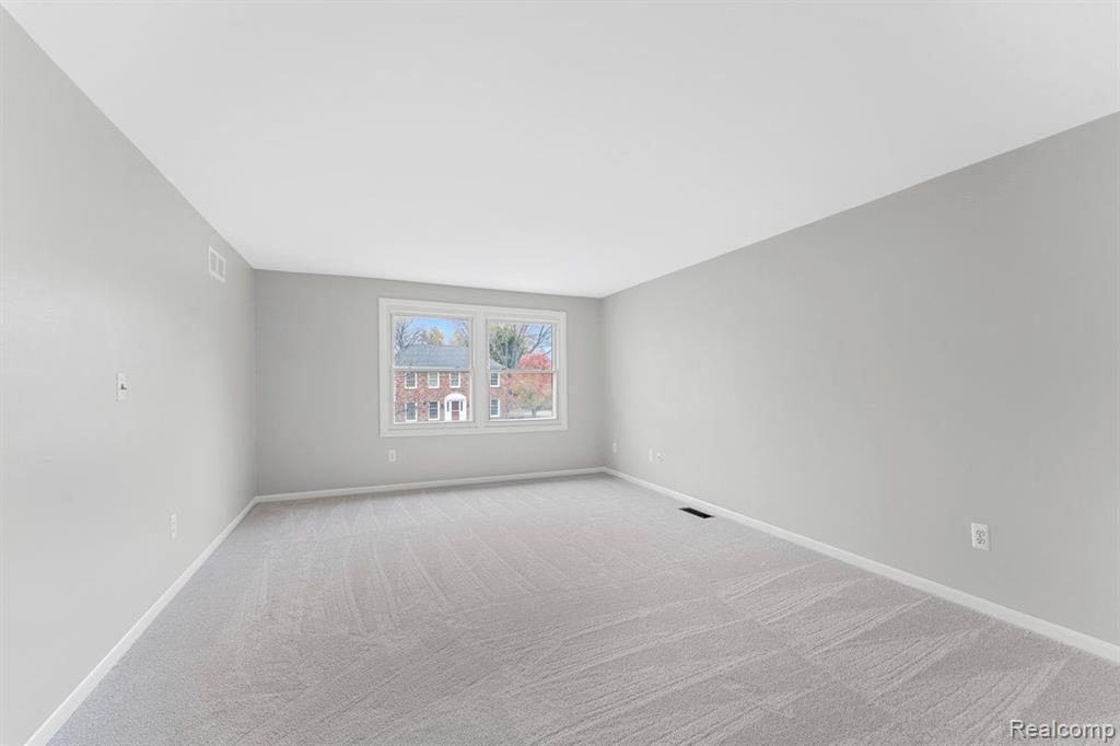 42275 CHATTERTON Court, Northville, MI 48168 — Photo 23