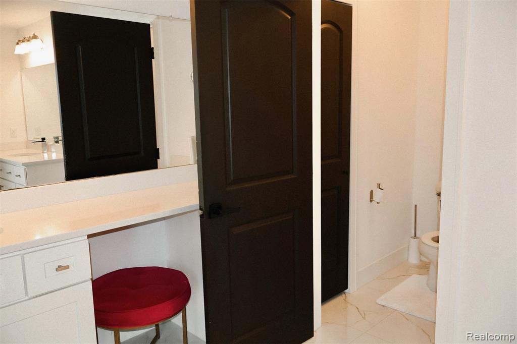 47221 Hidden Meadows Drive, Macomb, MI 48044 — Photo 23