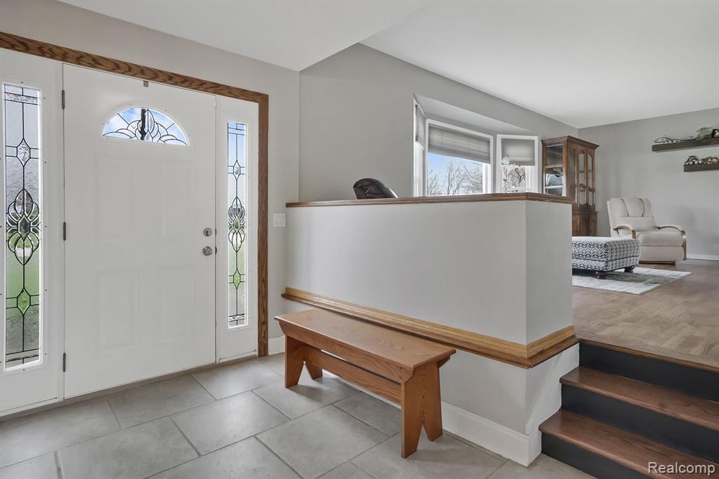 5065 Hyde Park Drive, Swartz Creek, MI 48473 — Photo 9