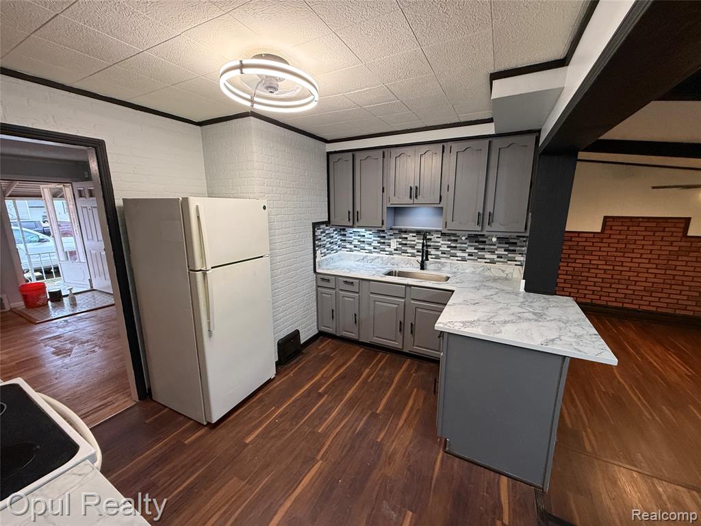2084 New York Avenue, Lincoln Park, MI 48146 — Photo 16