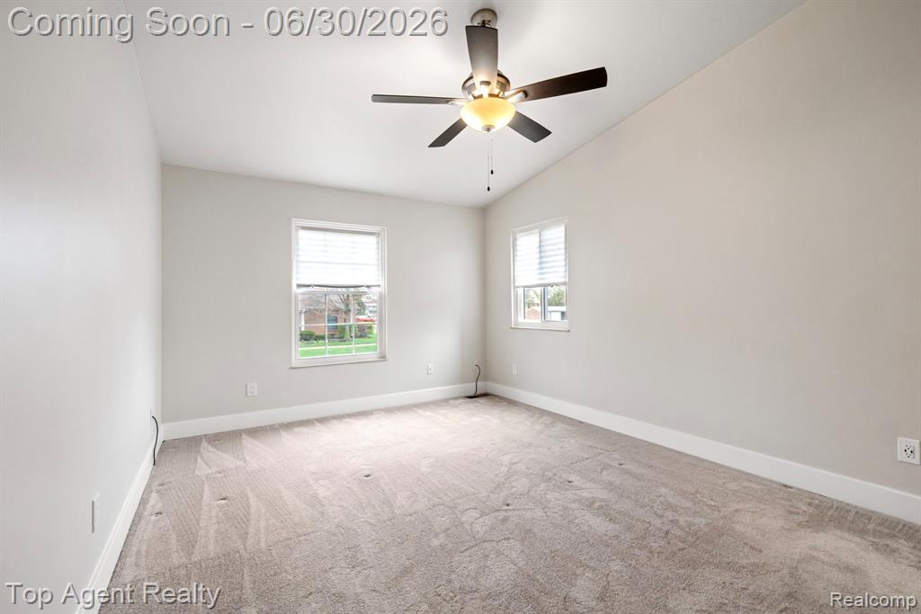 38887 Country Circle, Farmington Hills, MI 48331 — Photo 14