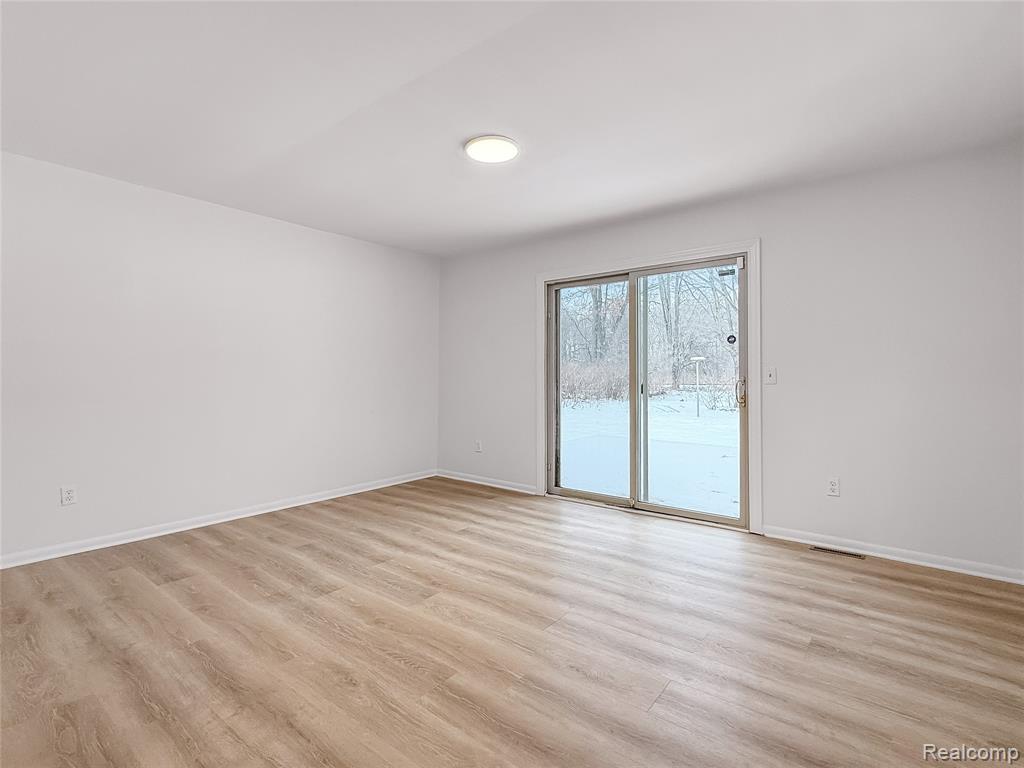 5611 Miriam Drive, Saginaw, MI 48601 — Photo 12