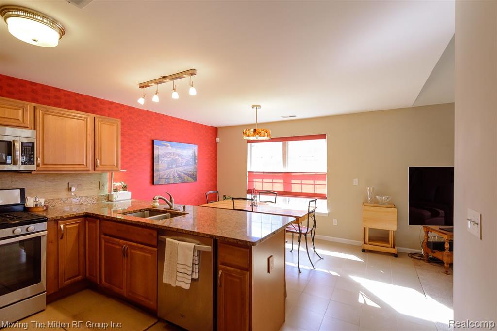 42156 N CUMBERLAND Drive, Van Buren, MI 48111 — Photo 12