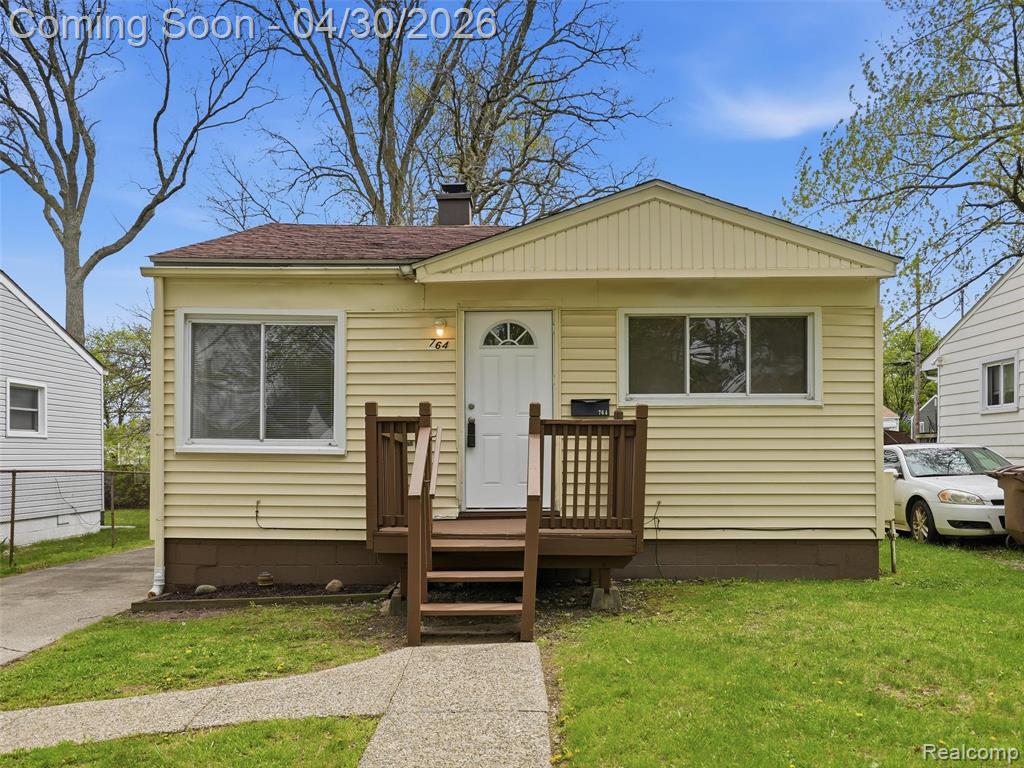 764 E Tennyson Avenue, Pontiac, MI 48340 — front exterior