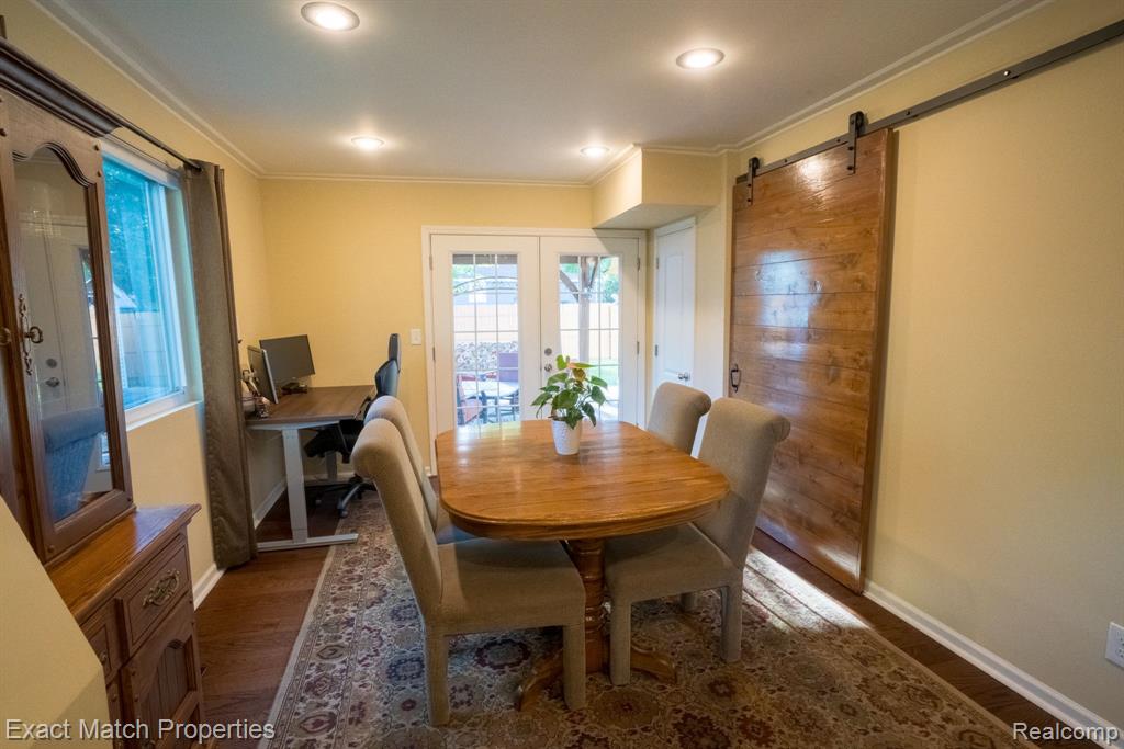 6735 BUCKLAND Avenue, West Bloomfield, MI 48324 — Photo 30
