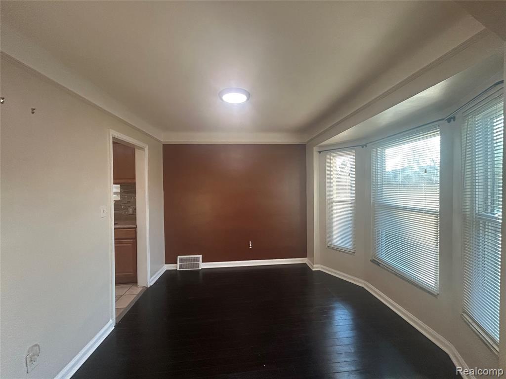18000 Pinehurst Street, Detroit, MI 48221 — Photo 6