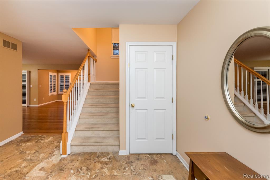 769 TAYLOR Street, Chelsea, MI 48118 — Photo 12