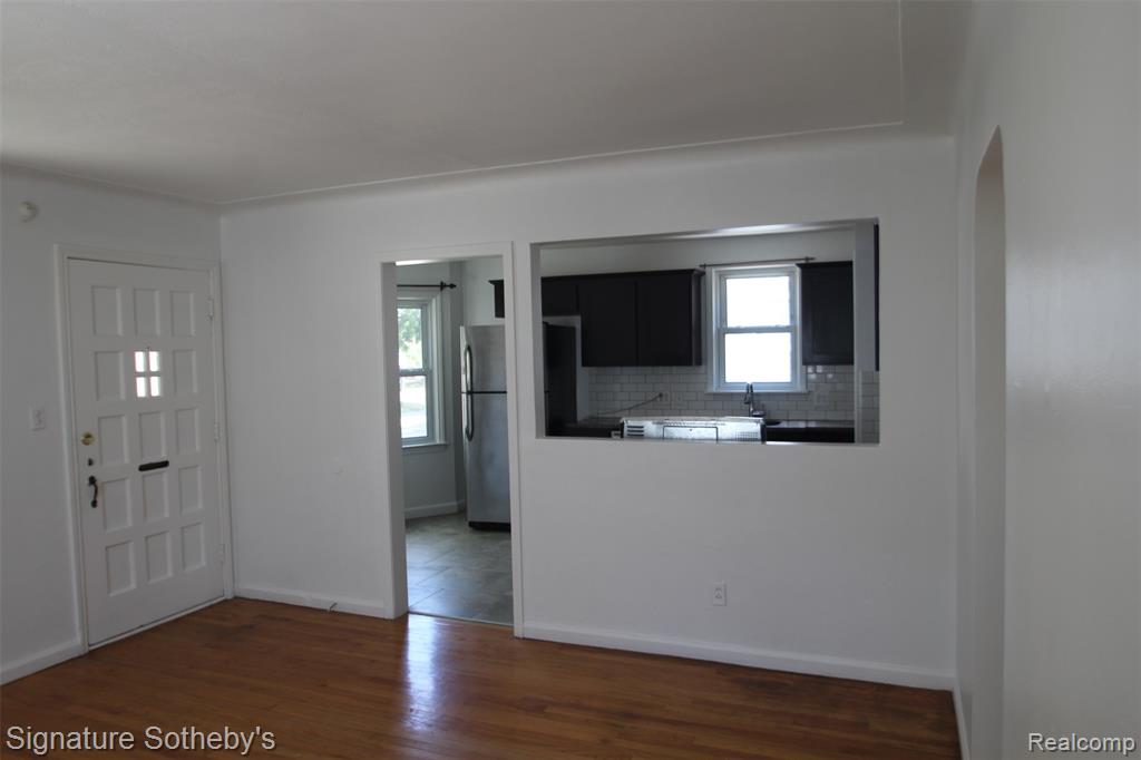 760 WORDSWORTH Street, Ferndale, MI 48220 — Photo 2