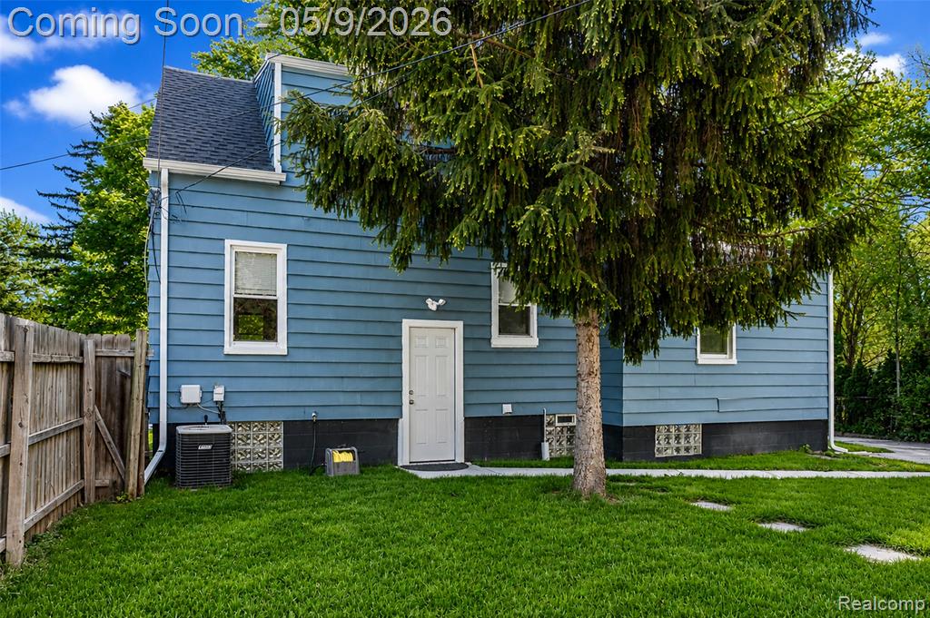 15417 Leona Drive, Redford, MI 48239 — Photo 37