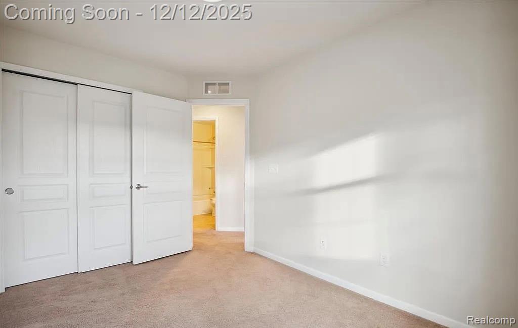 27846 Hopkins Drive, Novi, MI 48377 — Photo 24