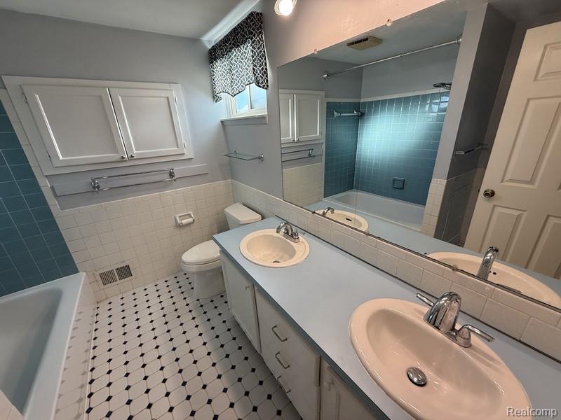 4733 NATHAN W, Sterling Heights, MI 48310 — Photo 17
