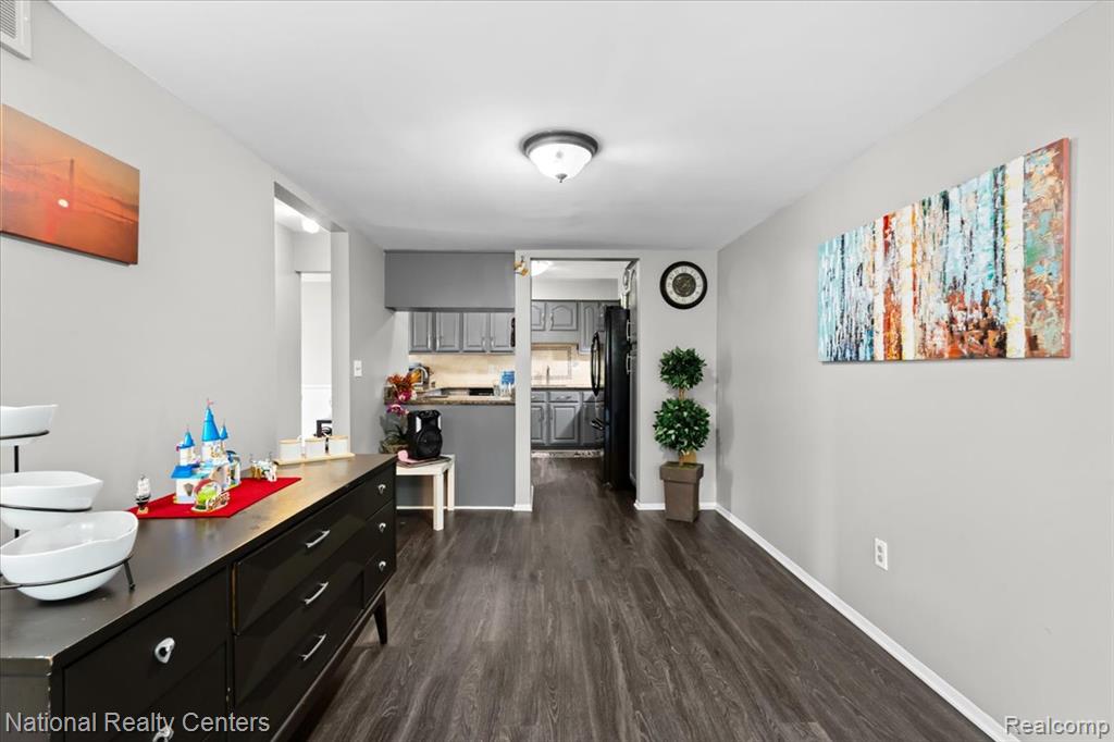 42142 Roscommon Street, Novi, MI 48167 — Photo 9
