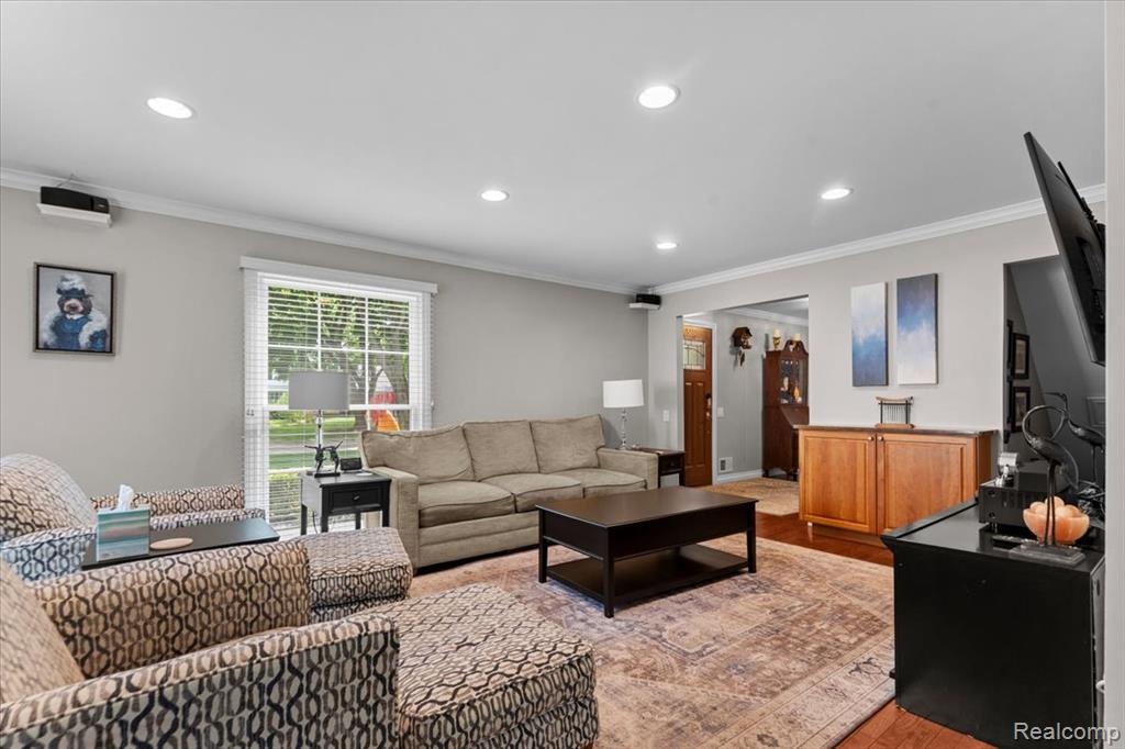 931 S Shady Hollow Circle, Bloomfield Hills, MI 48304 — Photo 18