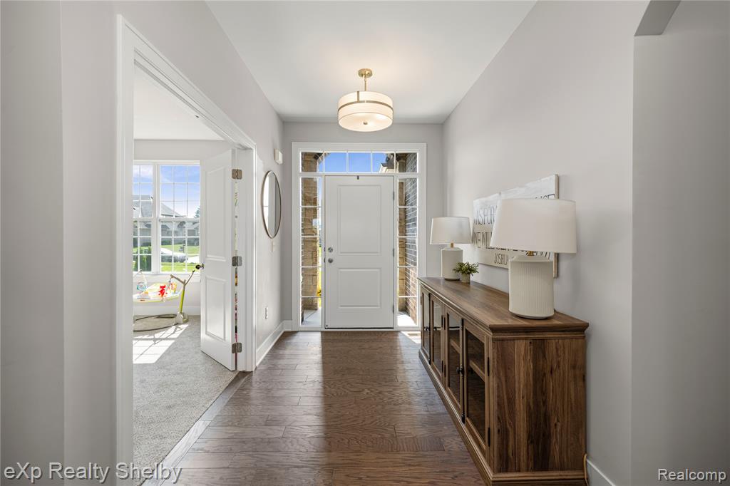 52322 Monaco Drive, Macomb, MI 48042 — Photo 4