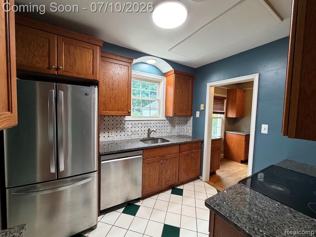 643 N Rosevere Avenue, Dearborn, MI 48128 — Photo 7