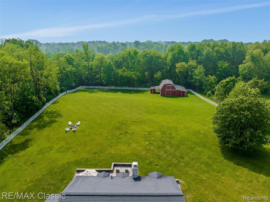 8173 Earhart Road, South Lyon, MI 48178 — Photo 53