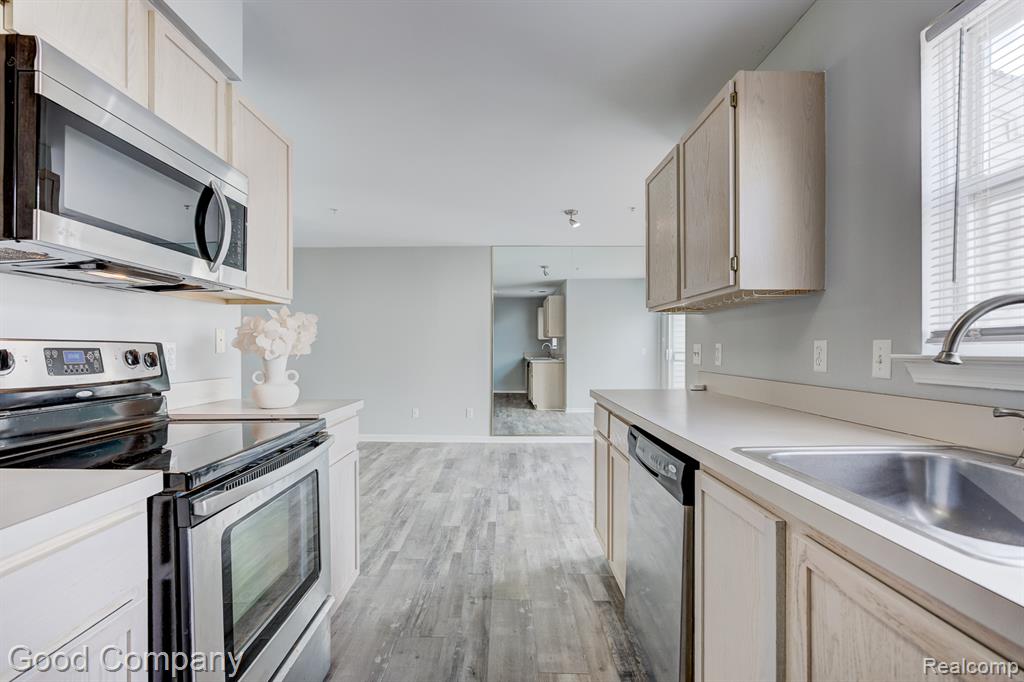 1846 Campau Farms Circle, 120, Detroit, MI 48207 — Photo 15