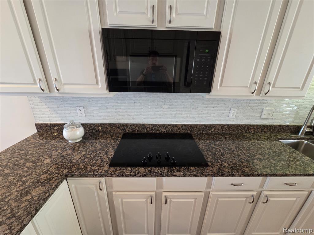 526 GRATEN Street, Birmingham, MI 48009 — Photo 9