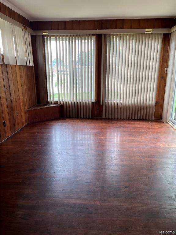 9001 Riverdale, Redford, MI 48239 — Photo 19