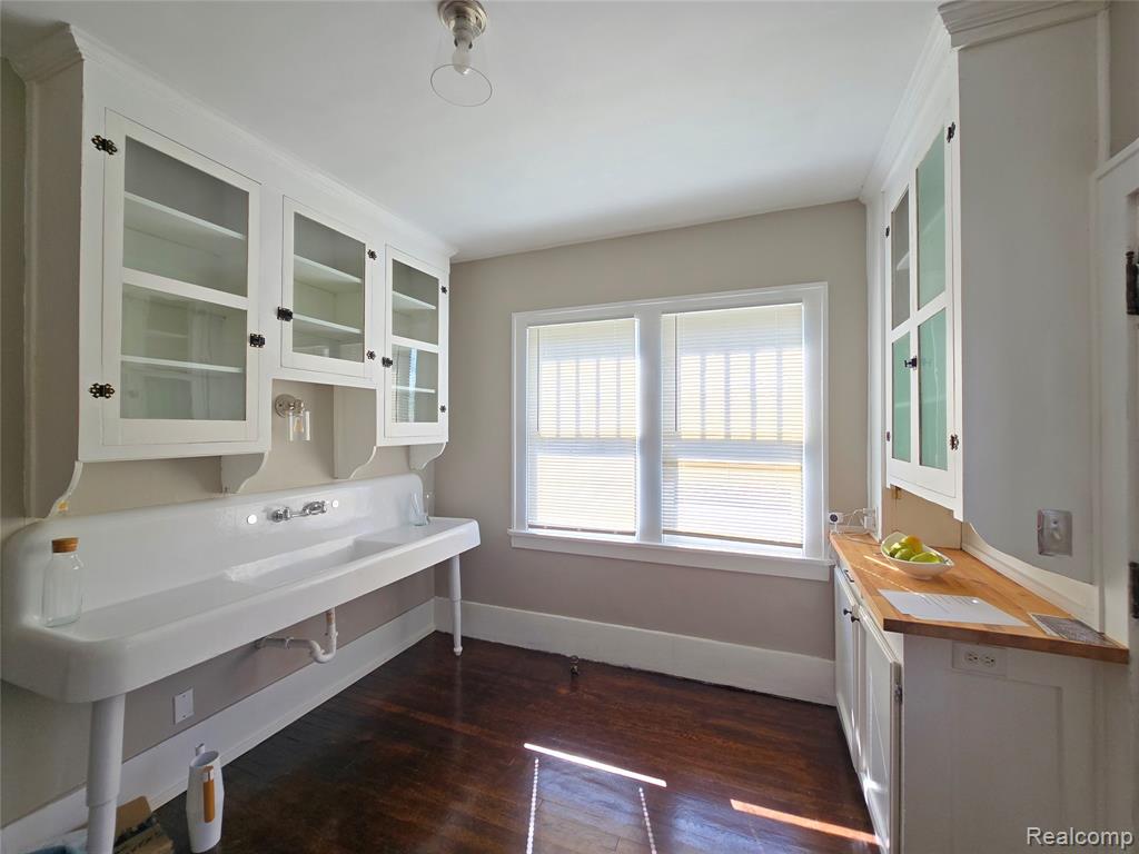 26850 W 7 Mile Road, Redford, MI 48240 — Photo 23
