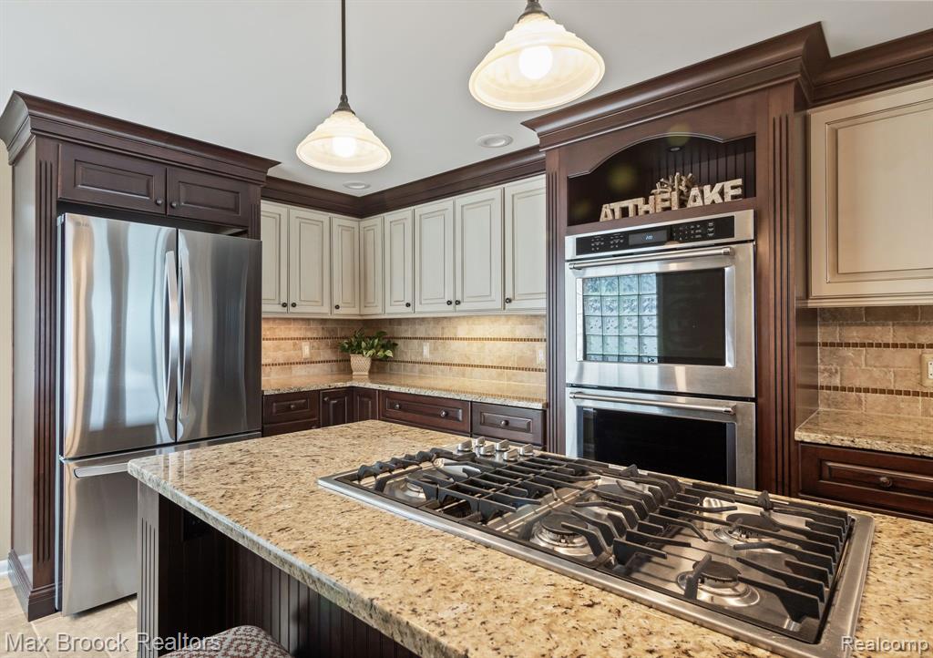 9522 Silverside, South Lyon, MI 48178 — Photo 12