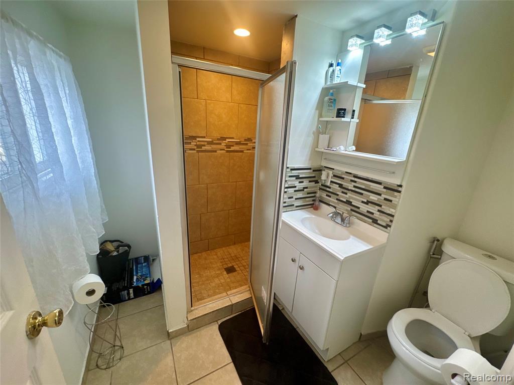 5038 Evaline Street, Hamtramck, MI 48212 — Photo 28