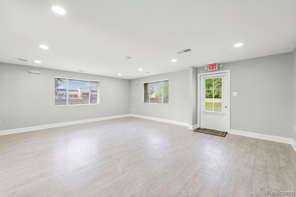 3236 Rochester Road, Troy, MI 48083 — Photo 10