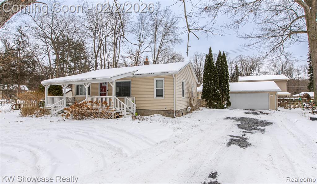 2161 E Euna, Wixom, MI 48393 — front exterior