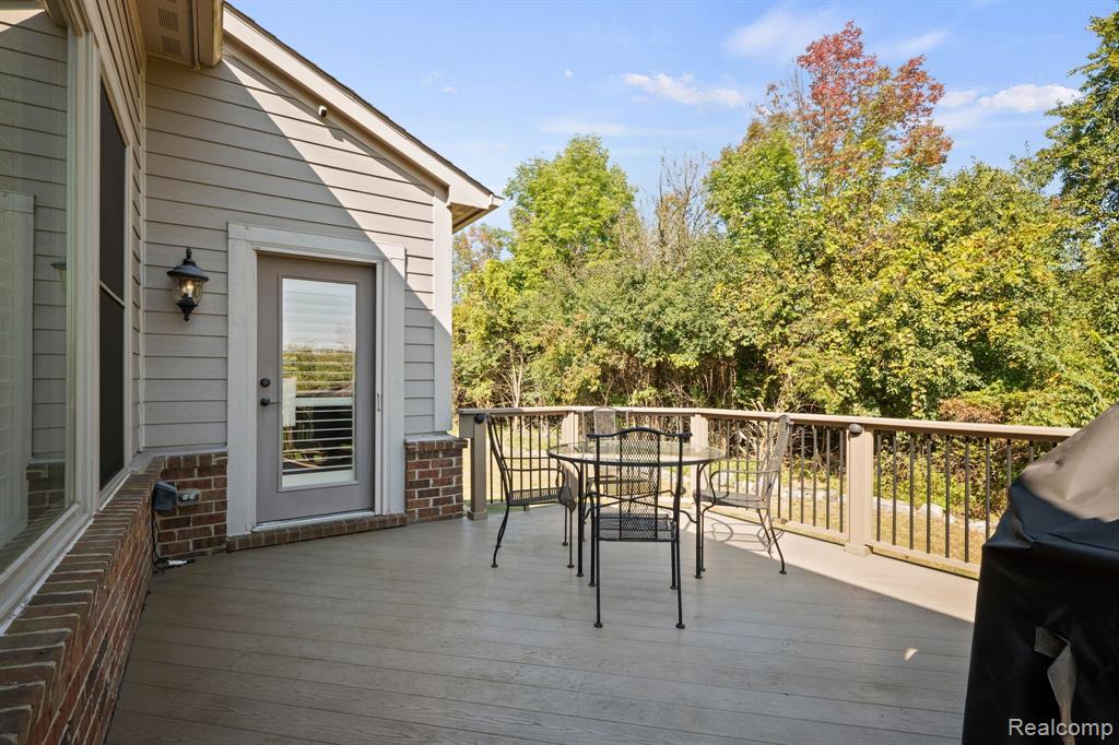 4128 BINGHAMPTON Court, Clarkston, MI 48348 — Photo 9