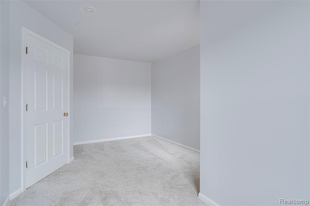 609 Cherry Orchard Road, Canton, MI 48188 — Photo 31