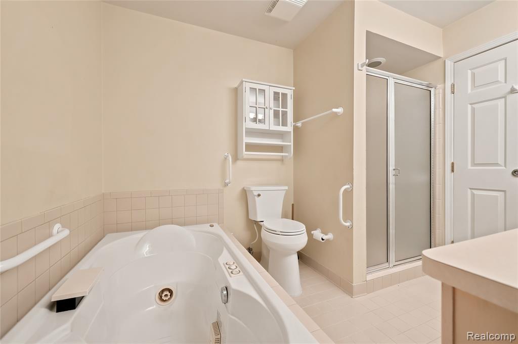 54698 Bellingham Drive, 56, Utica, MI 48316 — Photo 22