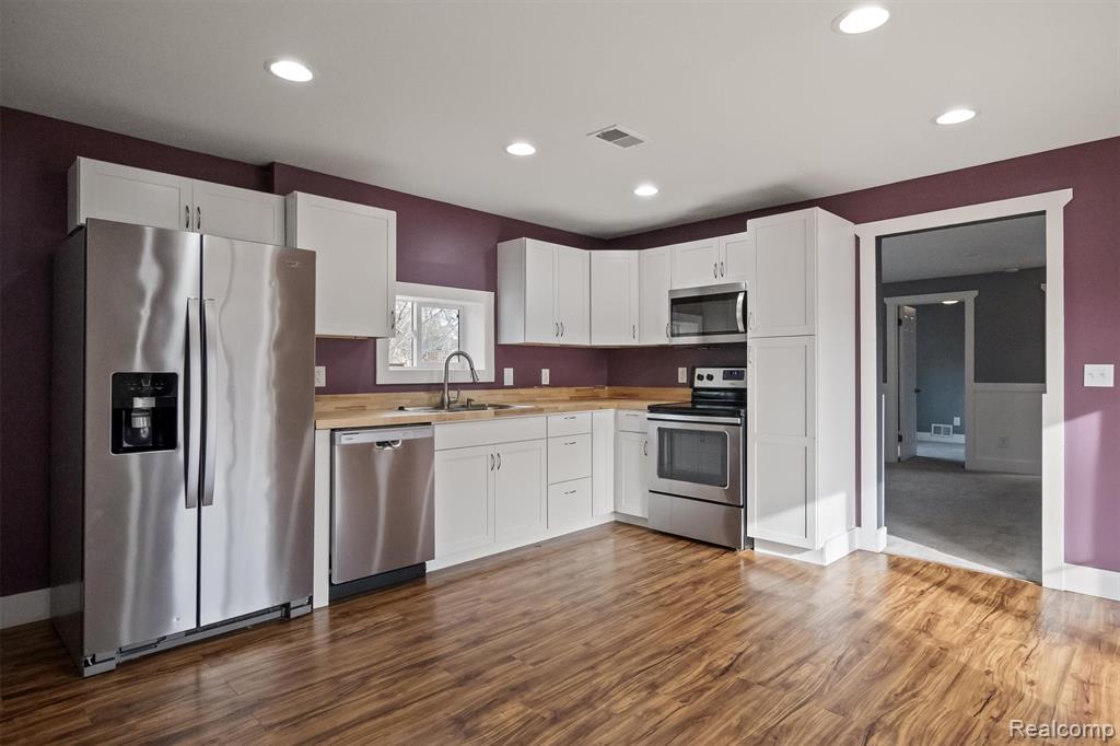 405 W Liberty Street, Milford, MI 48381 — Photo 4