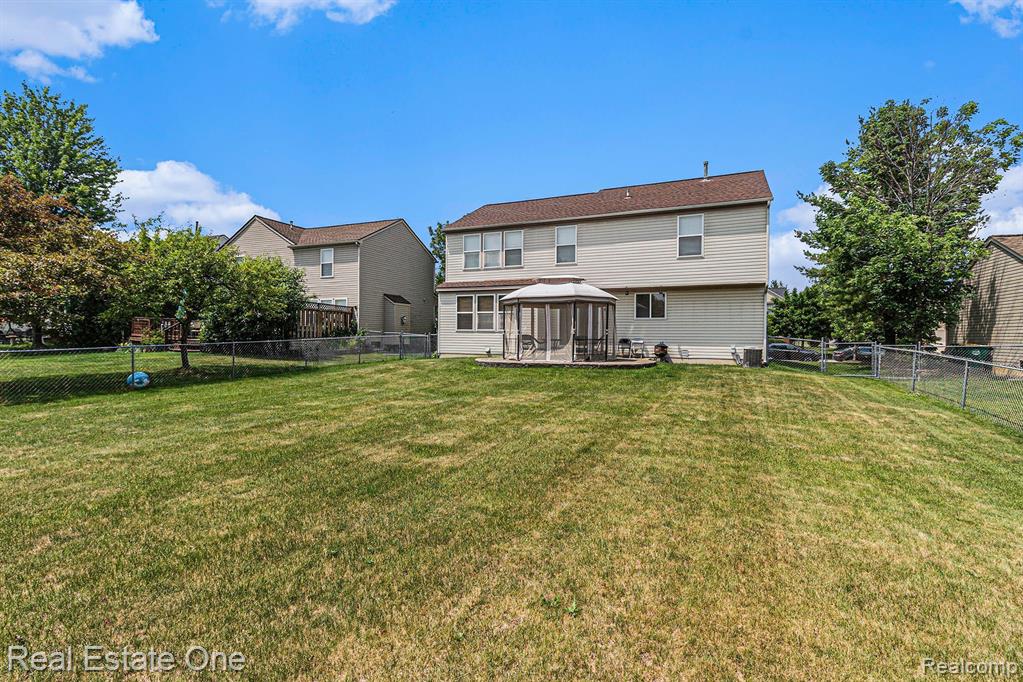 7806 PAINT CREEK Drive, Ypsilanti, MI 48197 — Photo 29