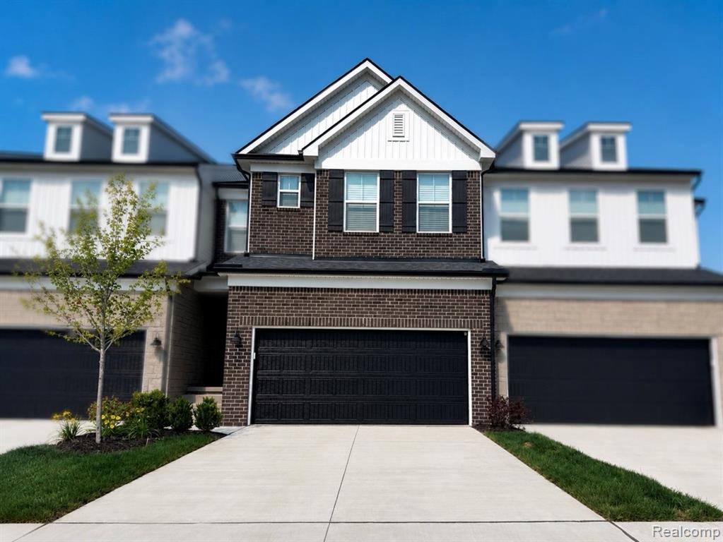 5686 Corgi Drive, Ann Arbor, MI 48108