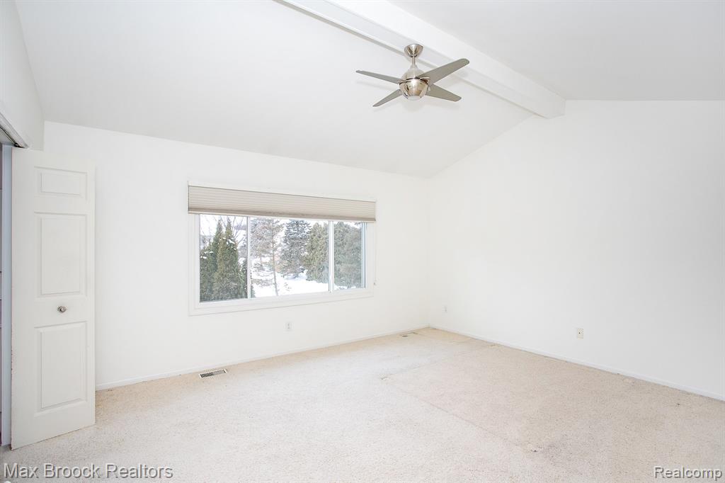 6817 Woodcrest Drive, Troy, MI 48098 — Photo 32