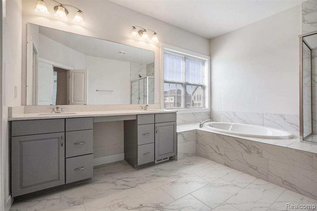51026 Meadowlands, Canton, MI 48188 — Photo 18
