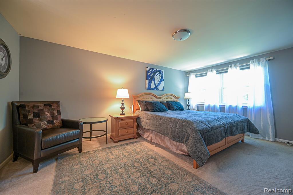 21218 W GLEN HAVEN Circle, Northville, MI 48167 — Photo 18