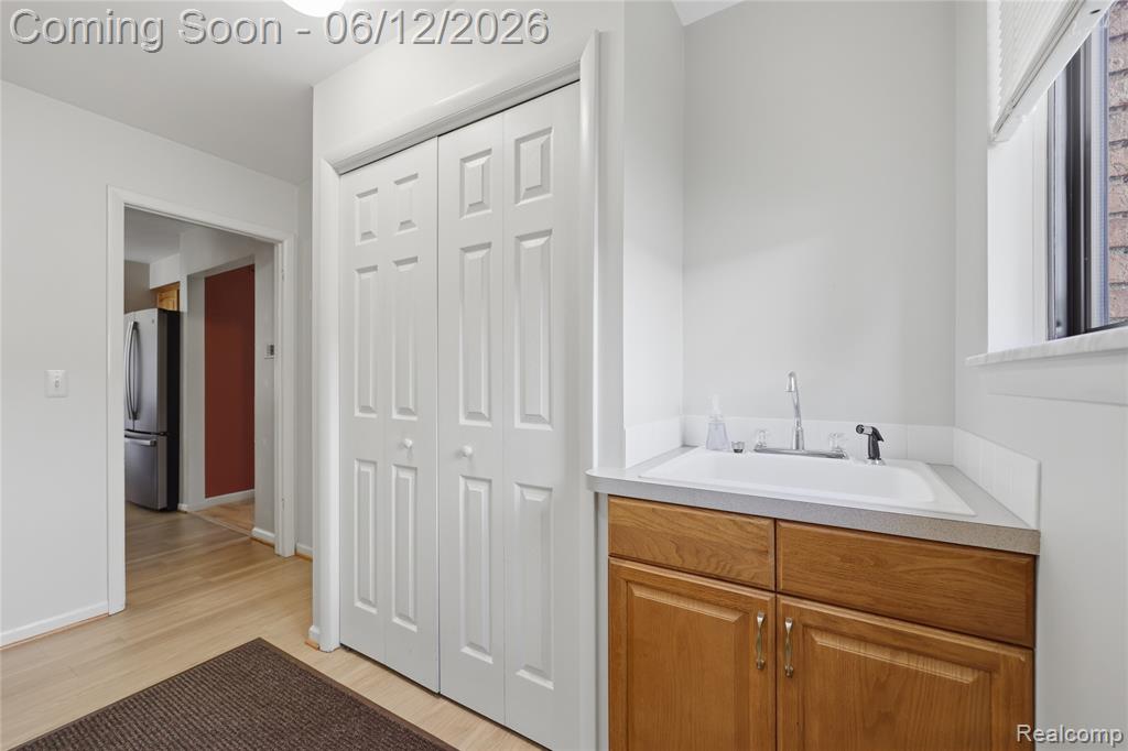 640 Longfellow Drive, Troy, MI 48085 — Photo 28