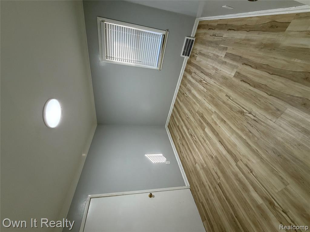 6310 Minock Street, Detroit, MI 48228 — Photo 9