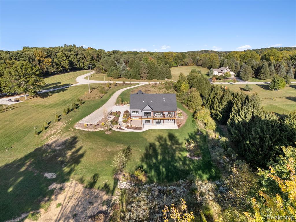 1920 Woodcreek Drive, Brighton, MI 48114 — Photo 51