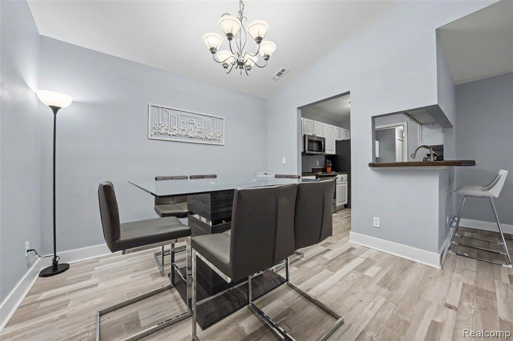 56075 Chesapeake Circle, 242, Utica, MI 48316 — Photo 11