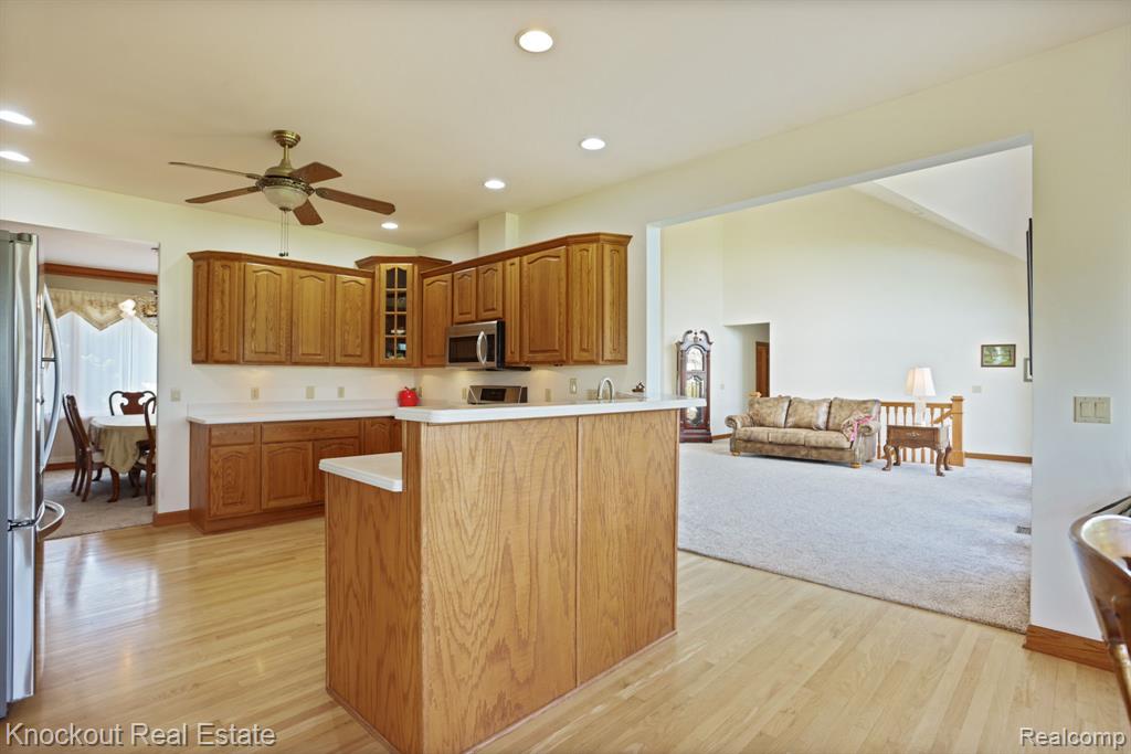 10205 Bradley Road, Frankenmuth, MI 48734 — Photo 10
