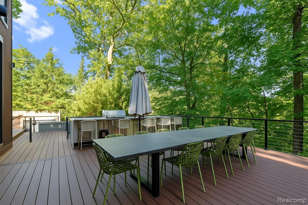 7371 Lindenmere Drive, Bloomfield Hills, MI 48301 — Photo 42